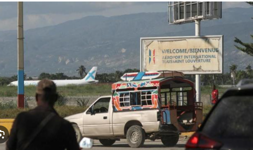 US Halts Flights to Haiti After Aircraft Targeted in Violent Attacks